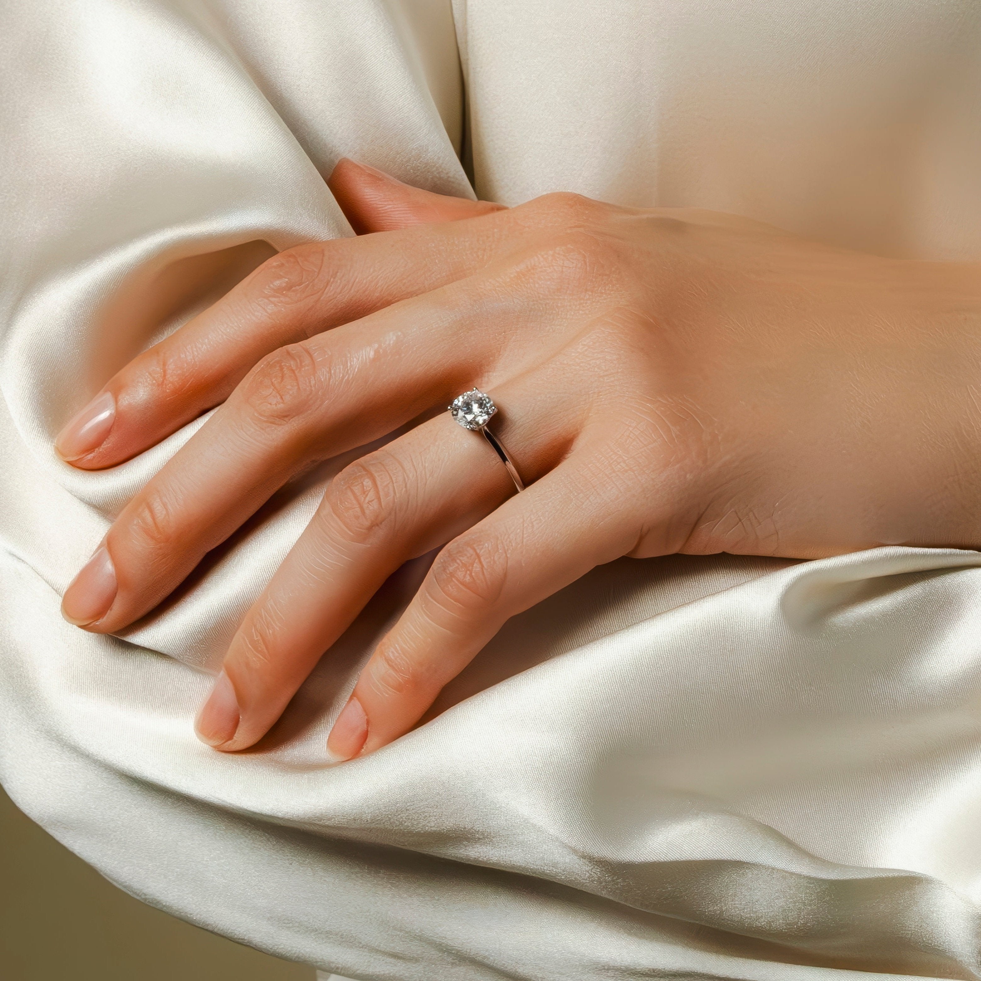 Île Saint-Louis - Oval Diamond - 0.7 carat - Yellow Gold